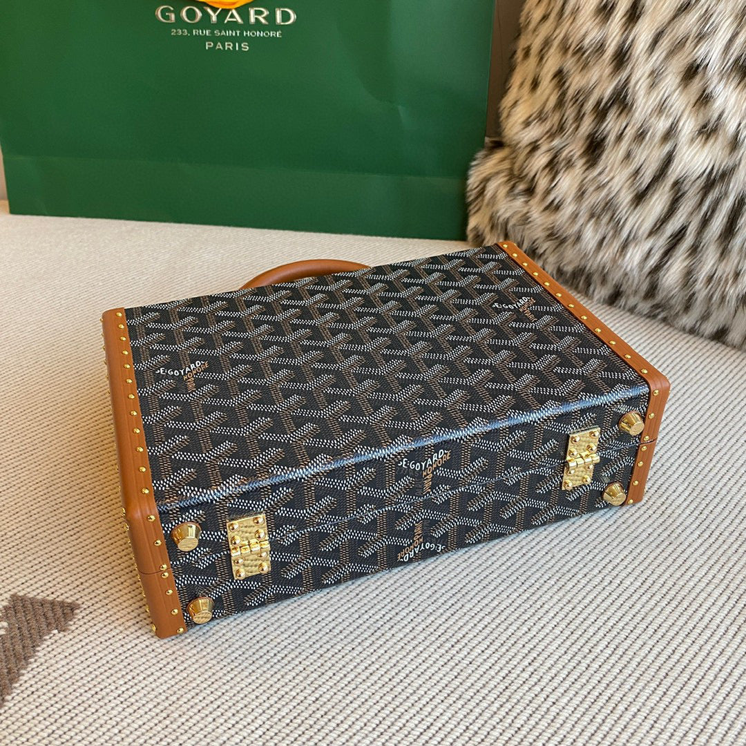 GOYA GRAND HOTEL TRUNK BAG