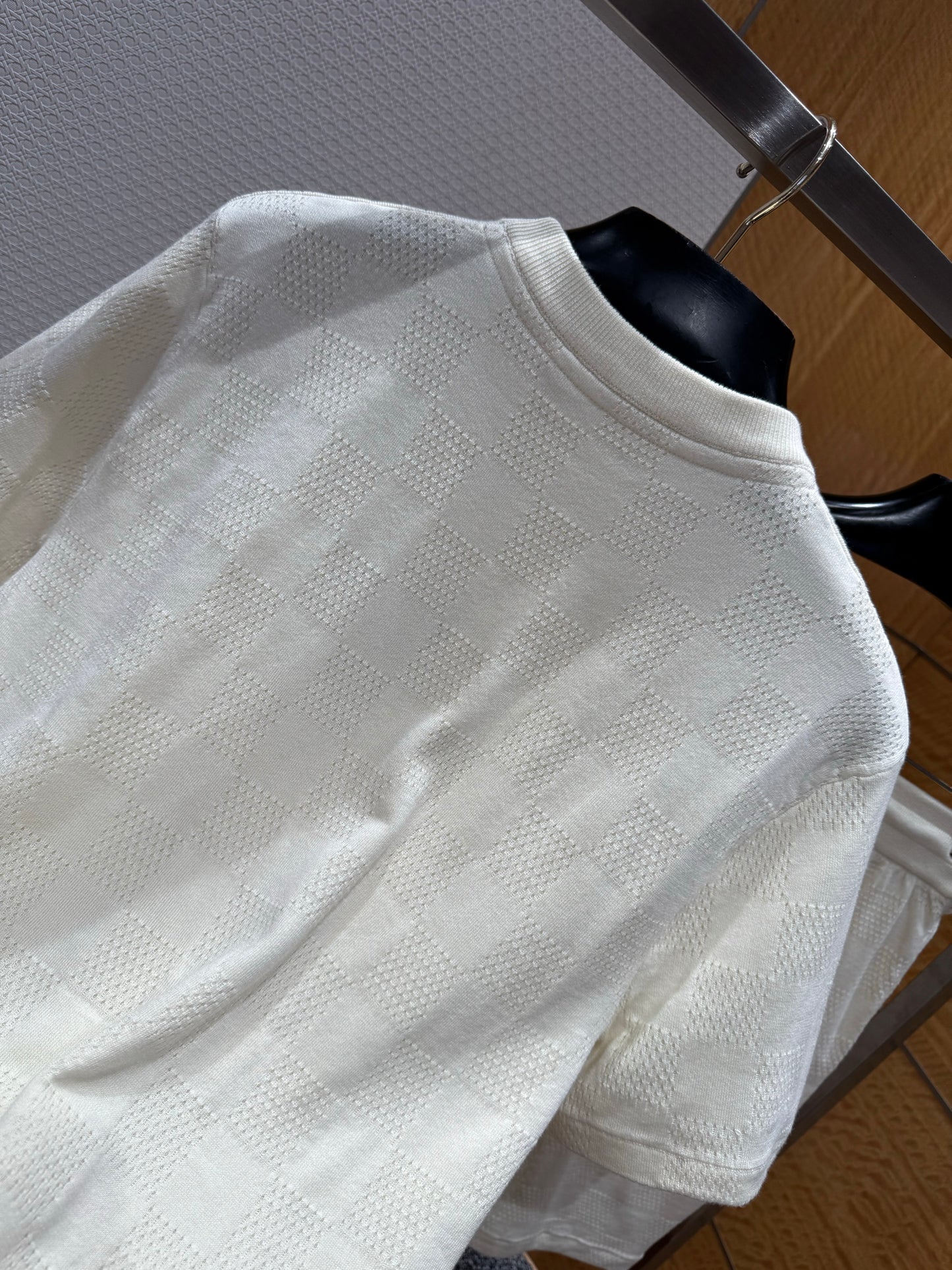 LOU T-SHIRT