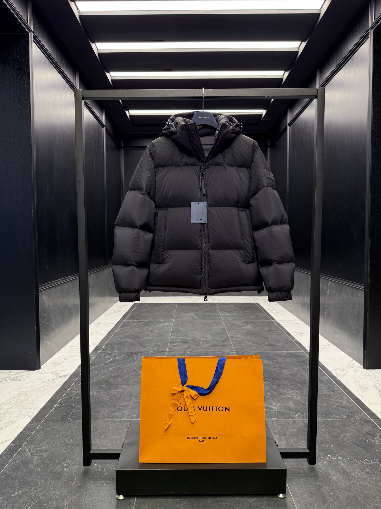 LOU PUFFER JACKET