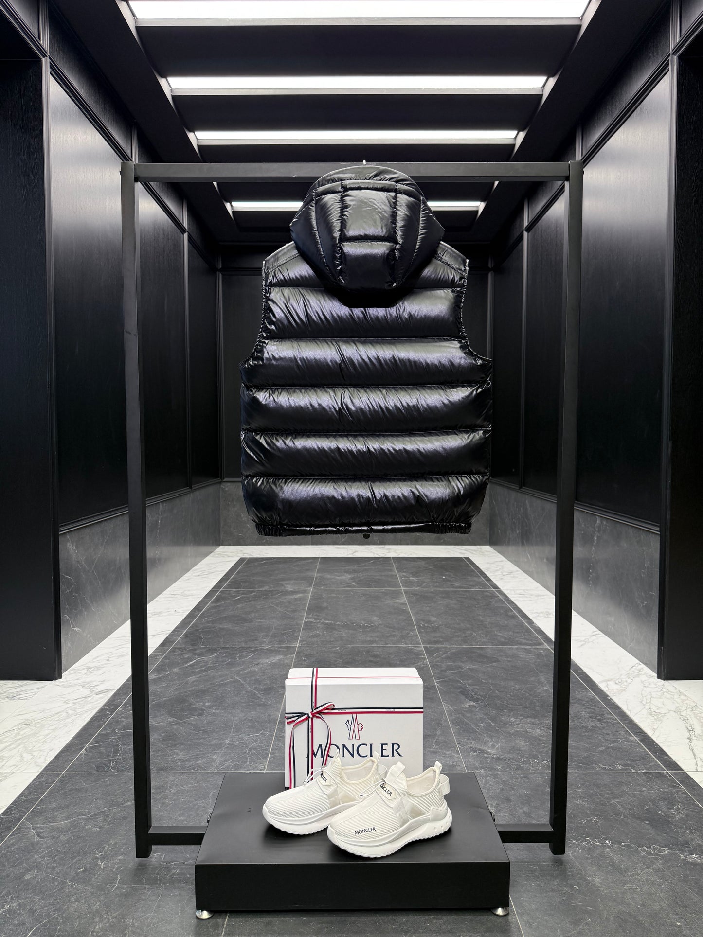 MONC BORMES VEST