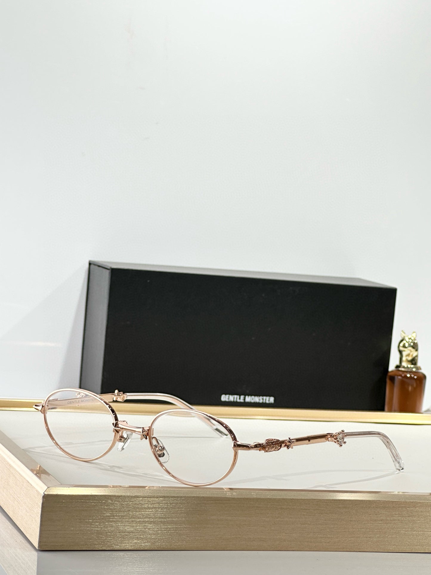 GM SUNGLASSES