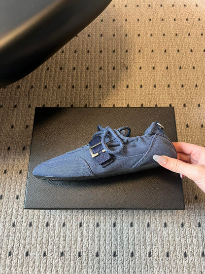 PD COLLAPSE SNEAKERS