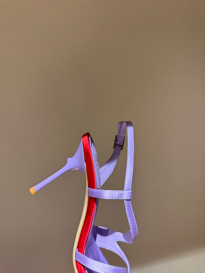 ROGER V HEELS