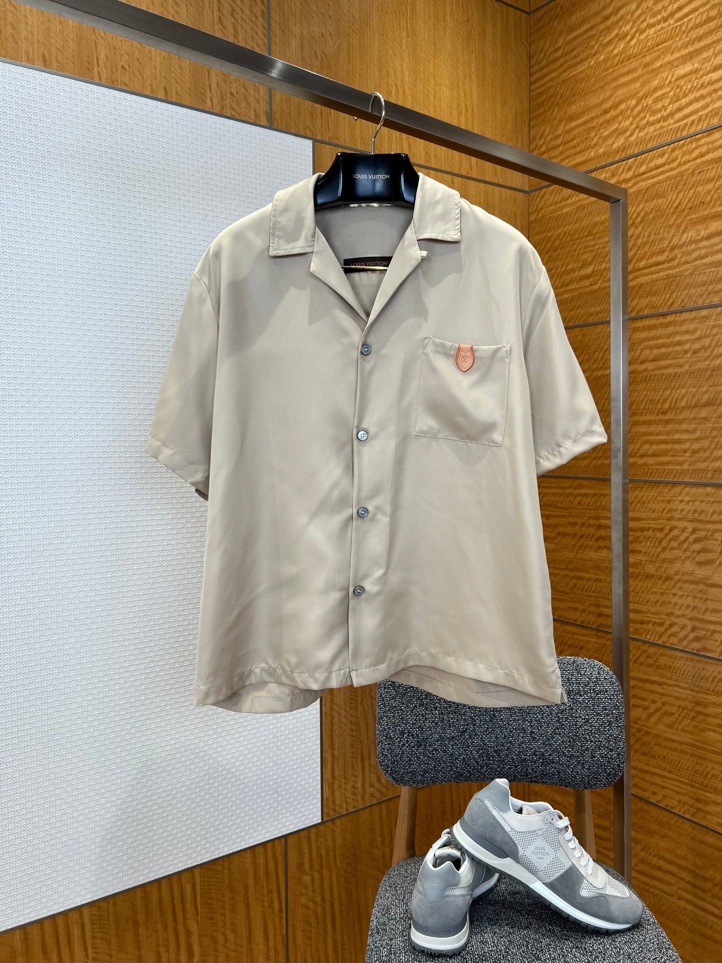 LOU SHIRT