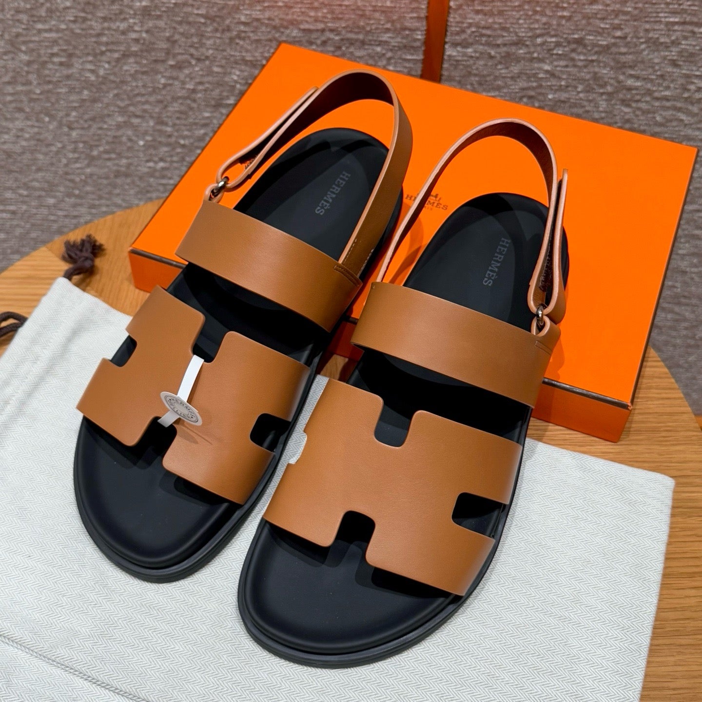 HERM GENIUS SANDALS