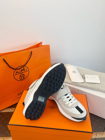HERM LOOP SNEAKER