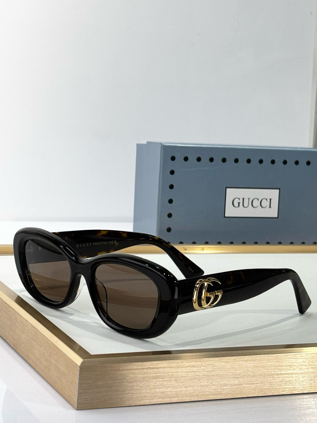 GG SUNGLASSES