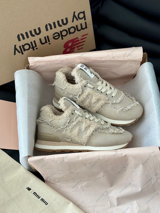 MIU M x NEW BALANCE TRAINERS