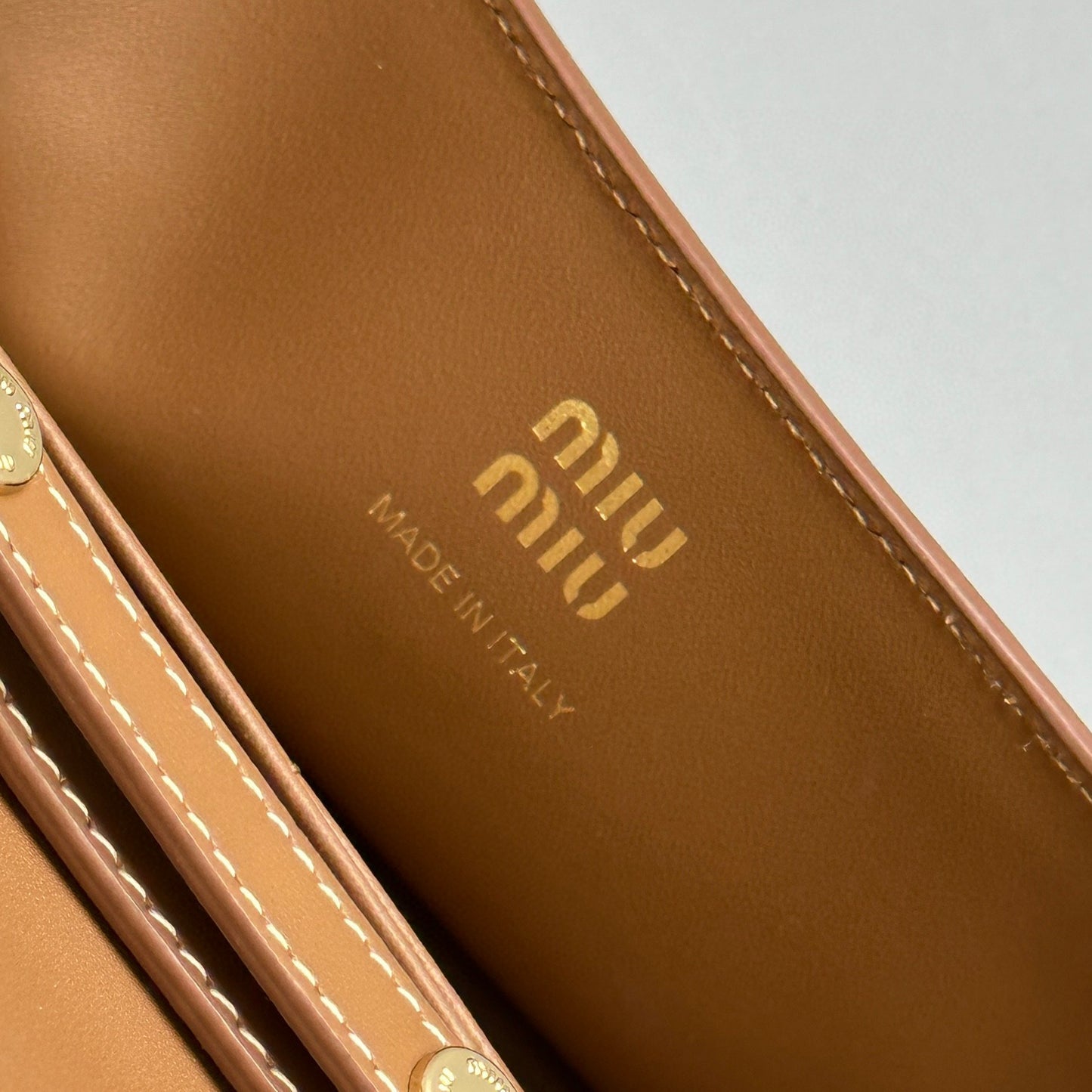 MIU M SHOULDER STRAP WALLET