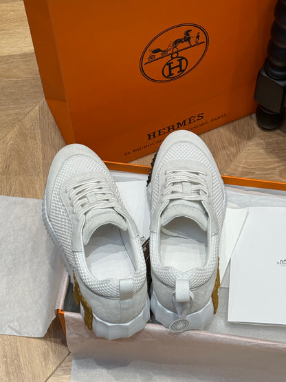 HERM BOUNCING SNEAKER