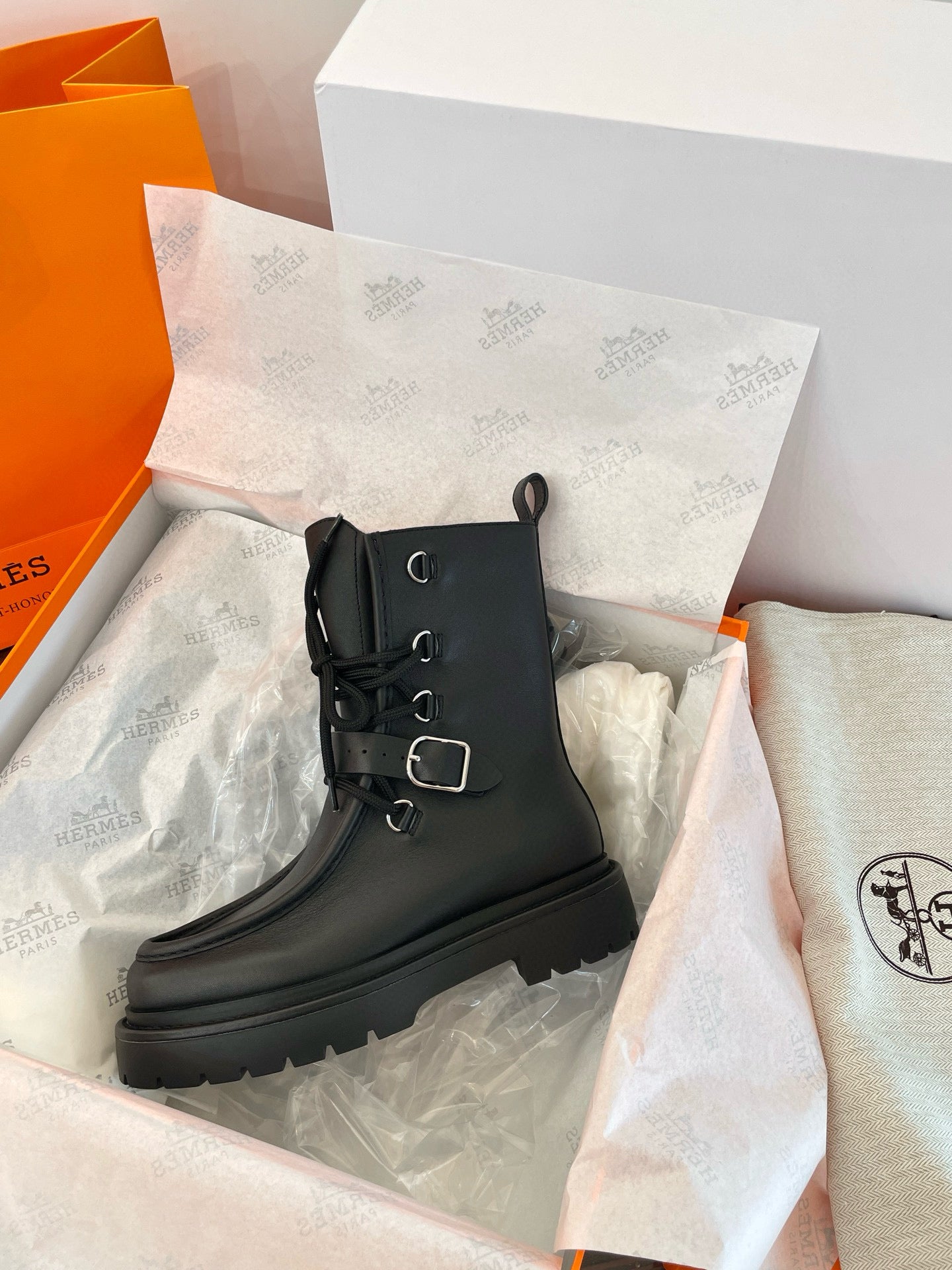 HERM LAND BOOTS