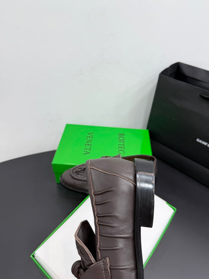 BOTT V LOAFERS