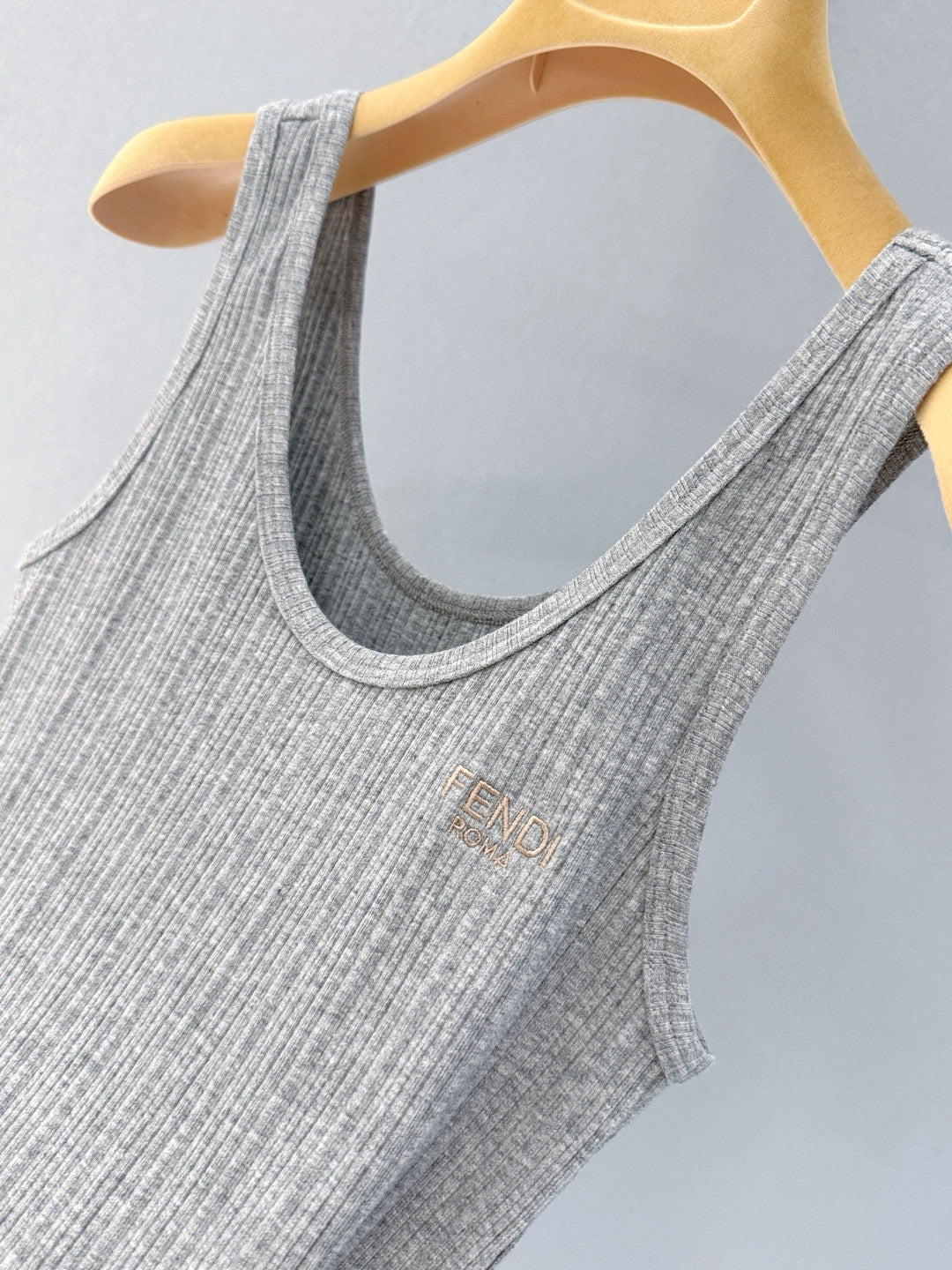 FEN TANK TOP