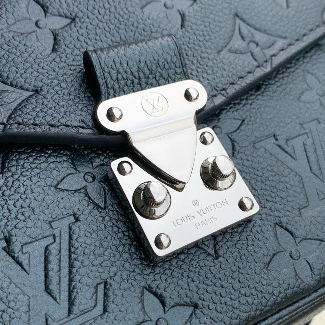 LOU POCHETTE METIS EAST WEST BAG
