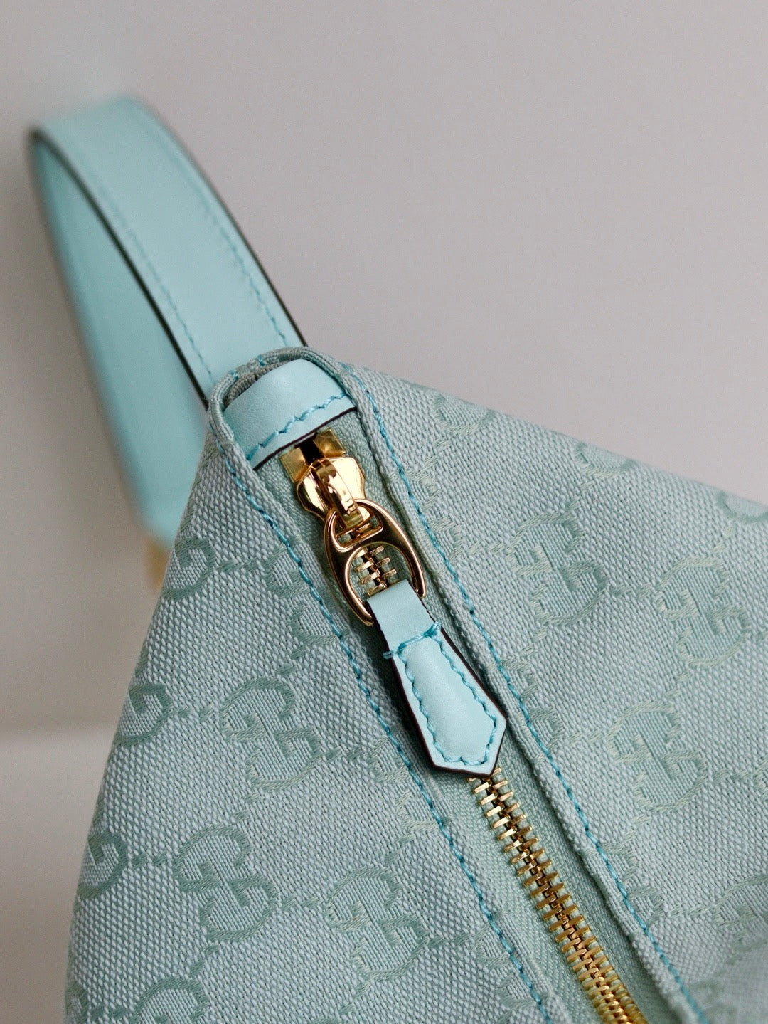 GG VANITY MEDIUM TOP HANDLE BAG