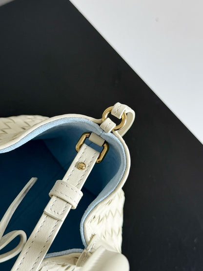BOTT V SMALL PINACOTECA BAG