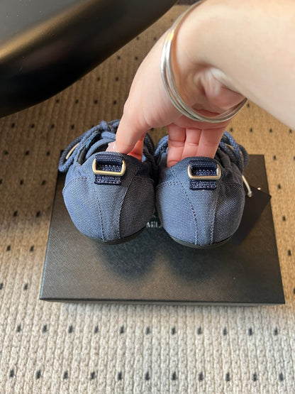 PD COLLAPSE SNEAKERS