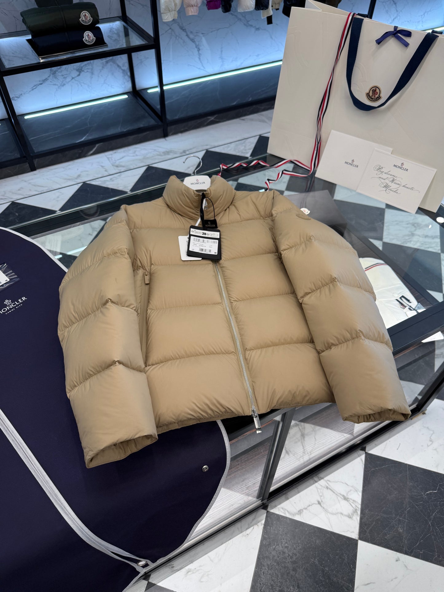 MONC TARN JACKET