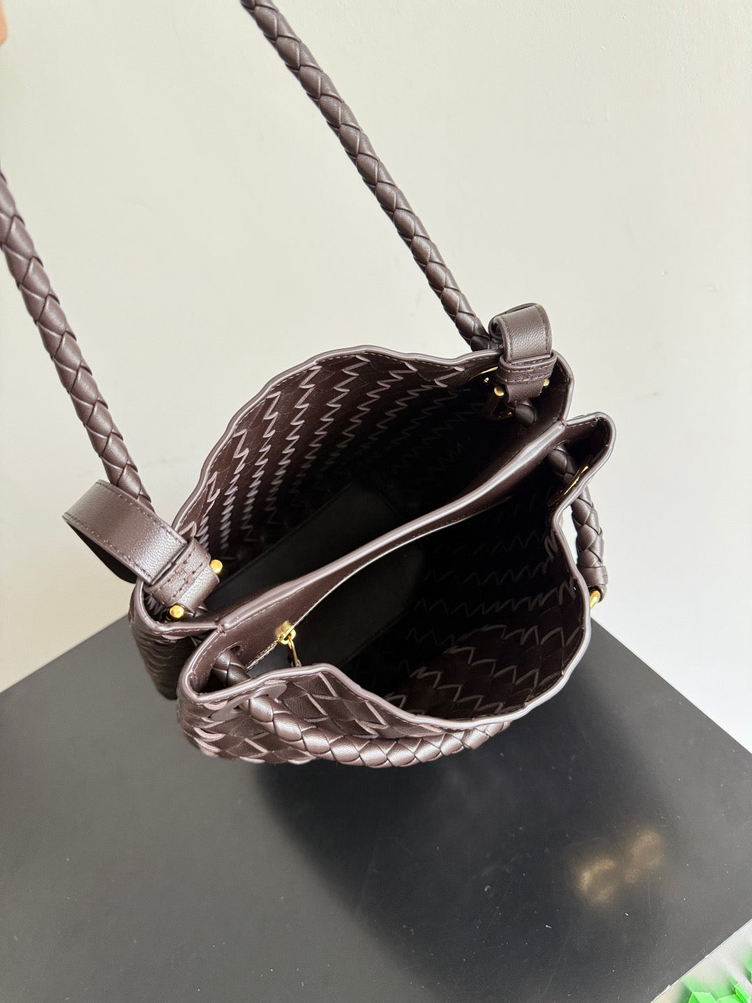 BOTT V ANDIAMO BUCKET BAG