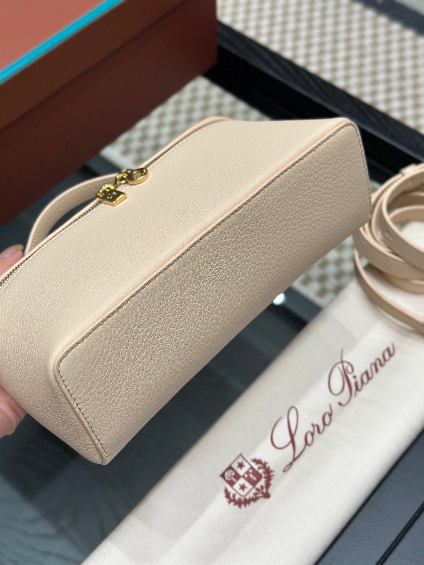 LORO P EXTRA POCKET L19 BAG