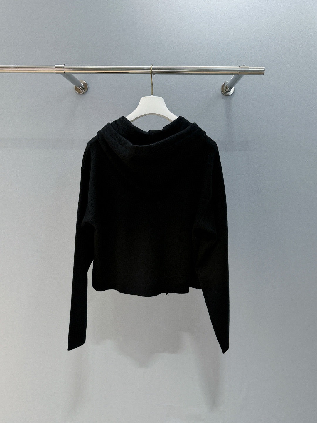 LOEW ZIP HOODIE