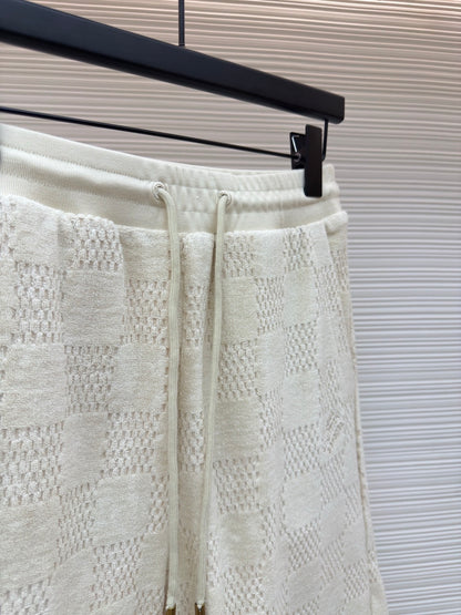 LOU SHORTS