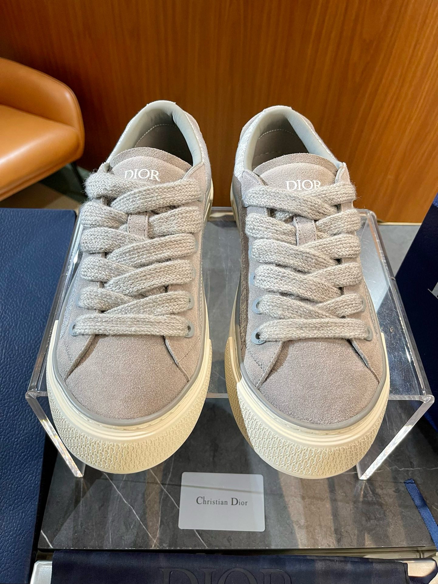 CD B33 SNEAKER