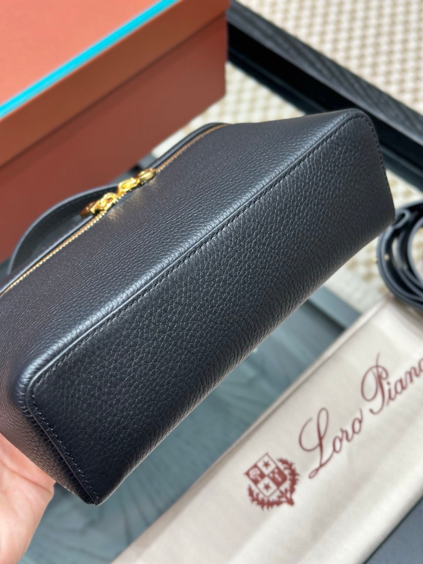 LORO P EXTRA POCKET L19 BAG