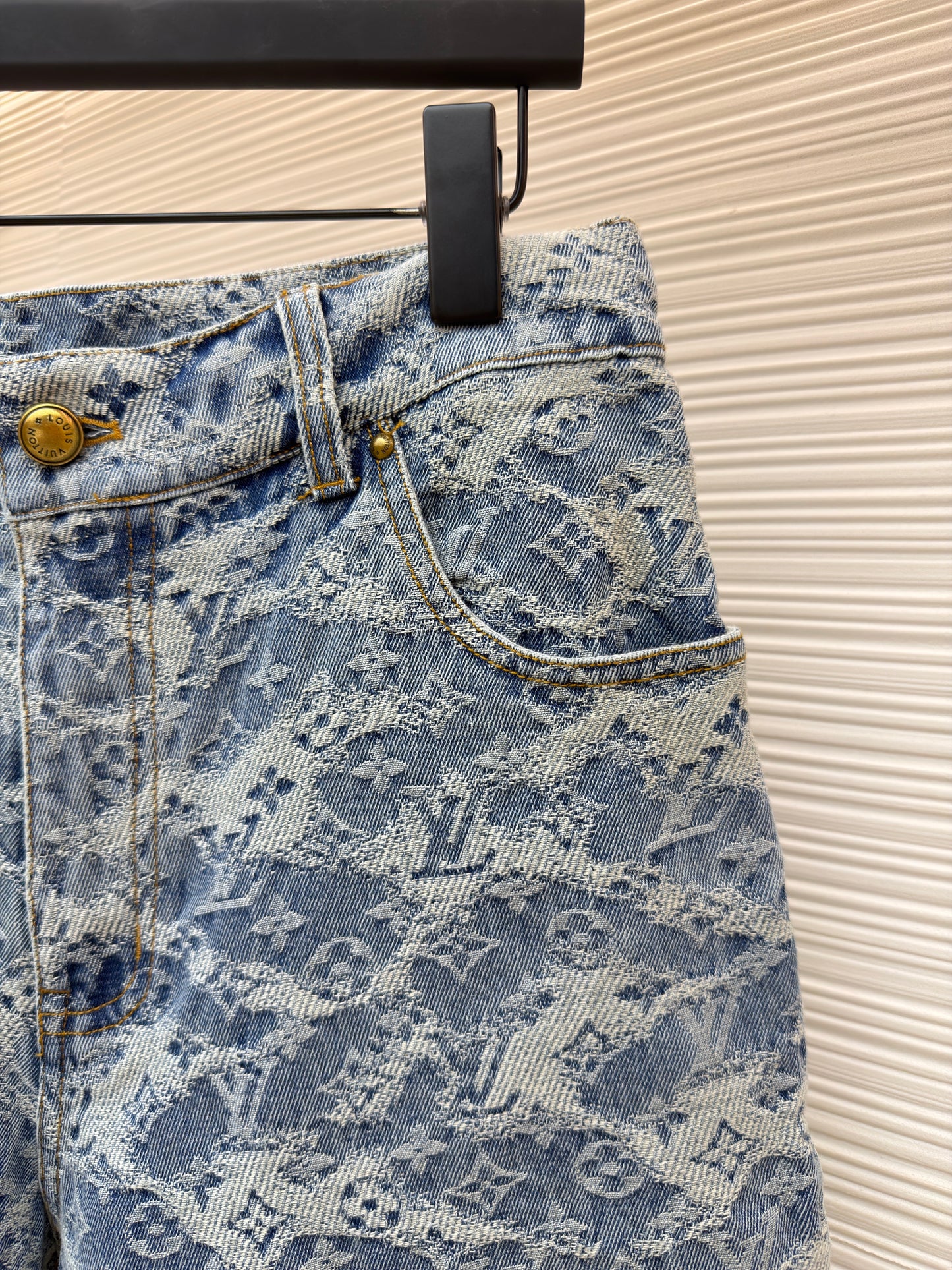 LOU DENIM SHORTS