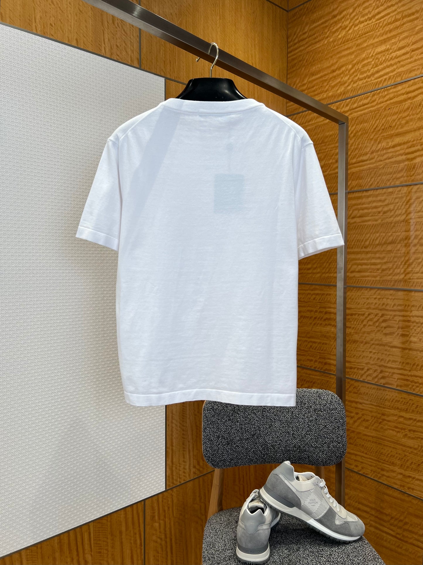 LOU T-SHIRT