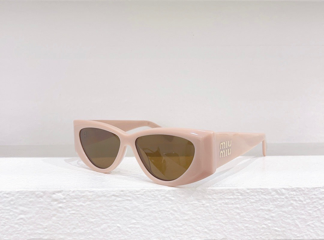 MIU M SUNGLASSES