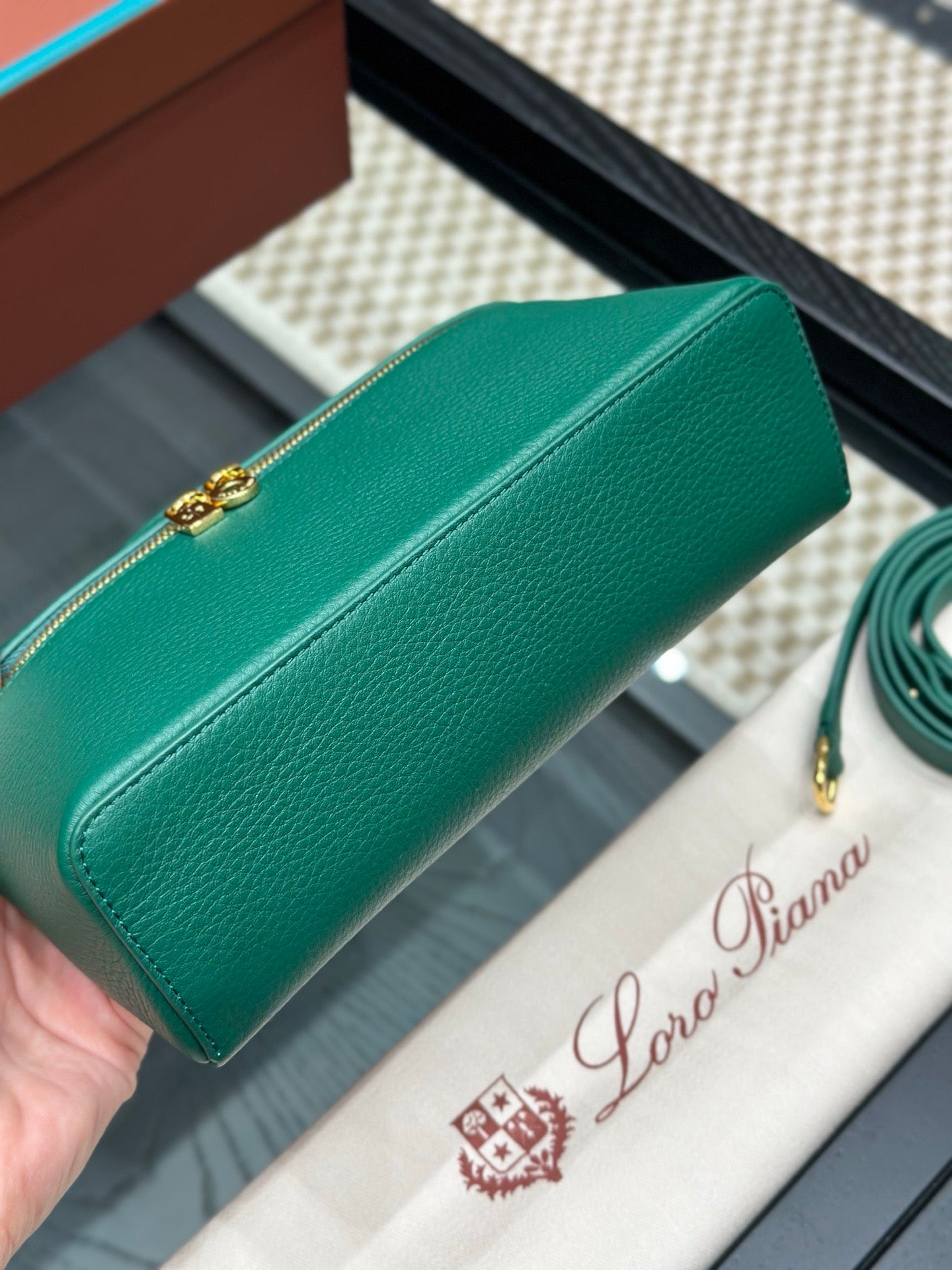 LORO P EXTRA POCKET L19 BAG