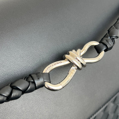 BOTT V ANDIAMO MESSENGER BAG