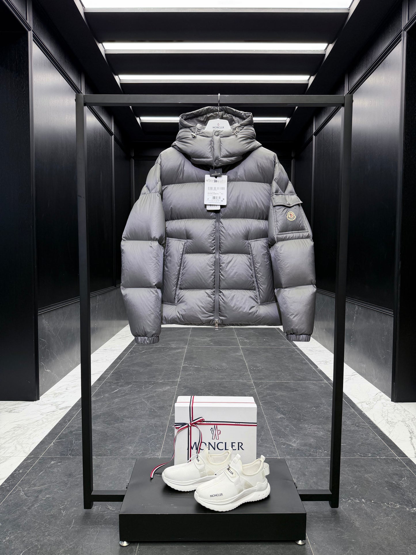 MONC COUYERE JACKET