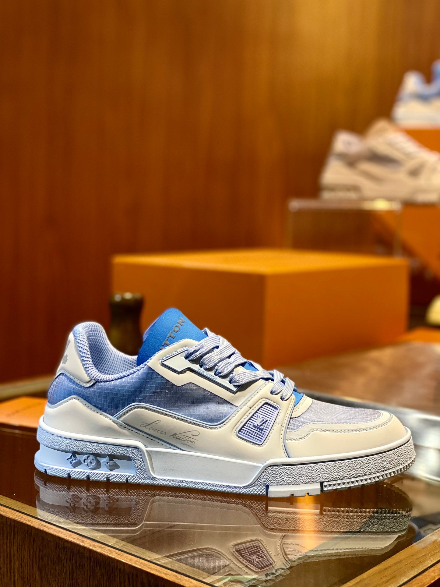 LOU SNEAKERS