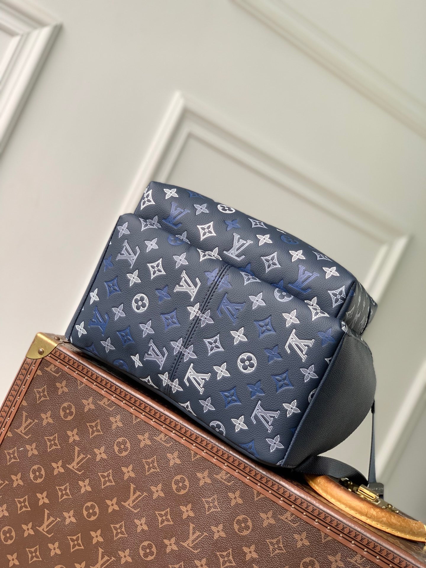 LOU DISCOVERY BACKPACK