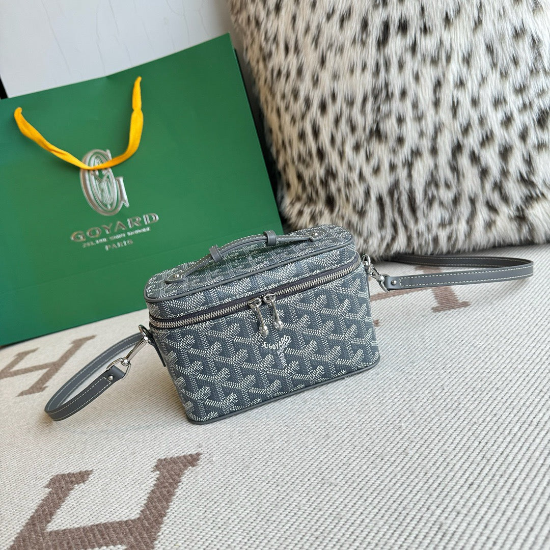 GOYA MUSE MINI VANITY BAG