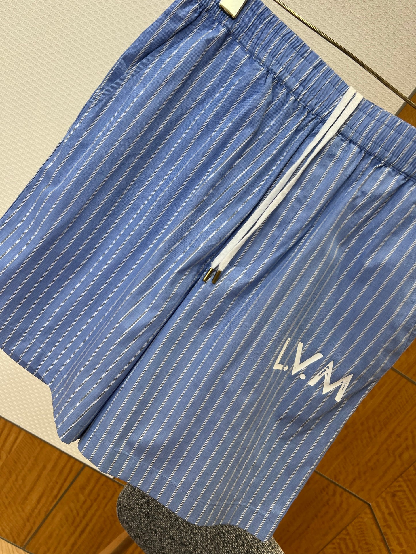 LOU SHORTS