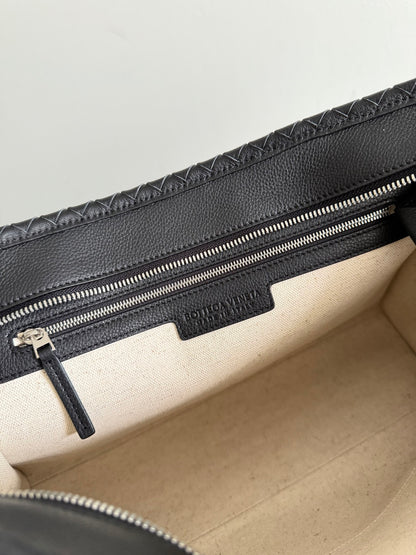BOTT V CORRIER MESSENGER BAG
