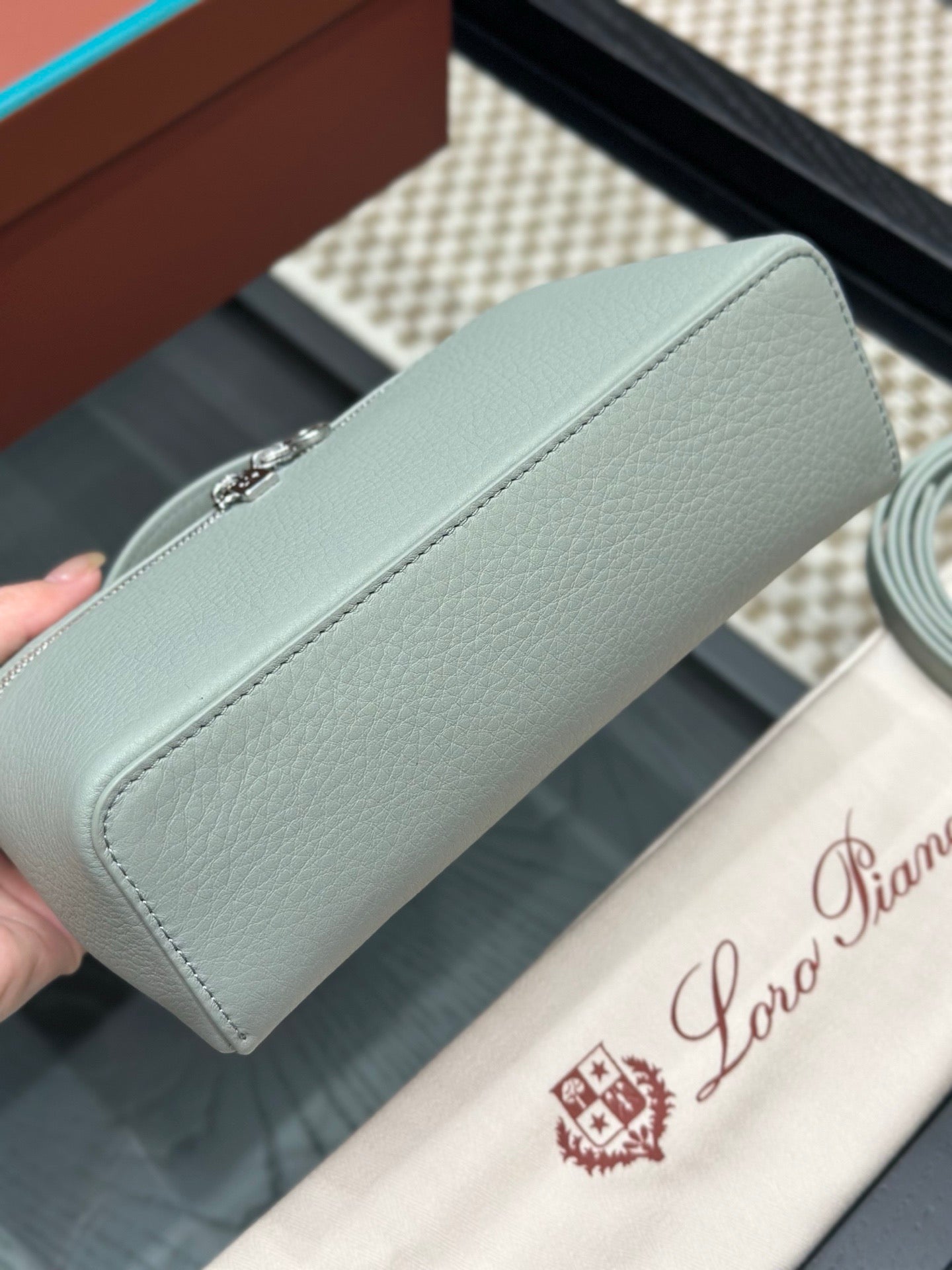 LORO P EXTRA POCKET L19 BAG