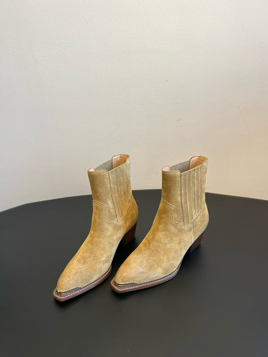 CEL BOOTS