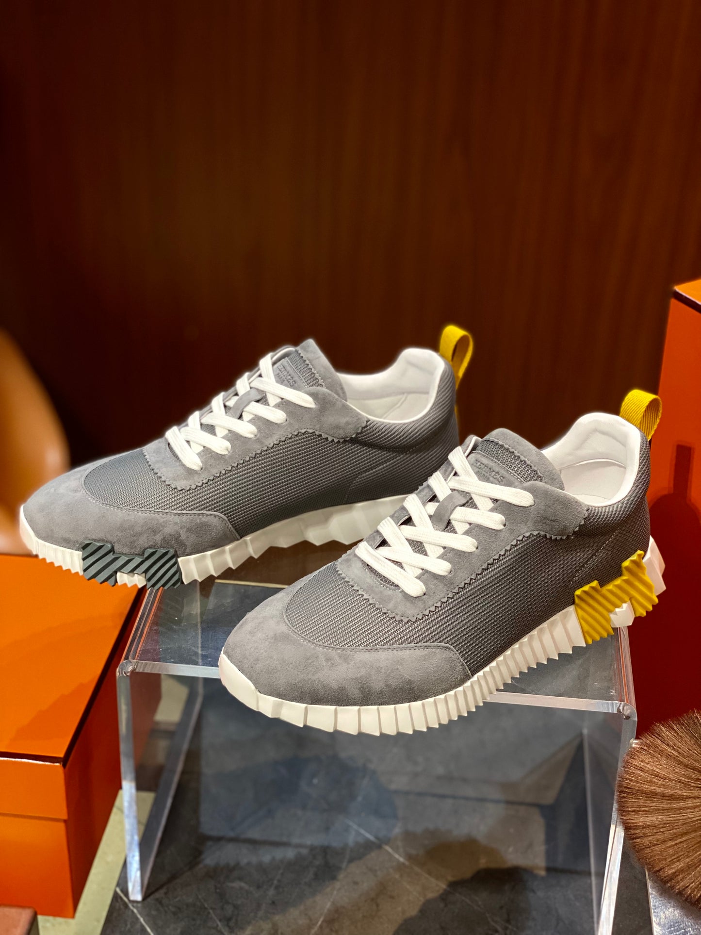 HERM BOUNCING SNEAKERS