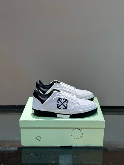 OFF W TRAINERS
