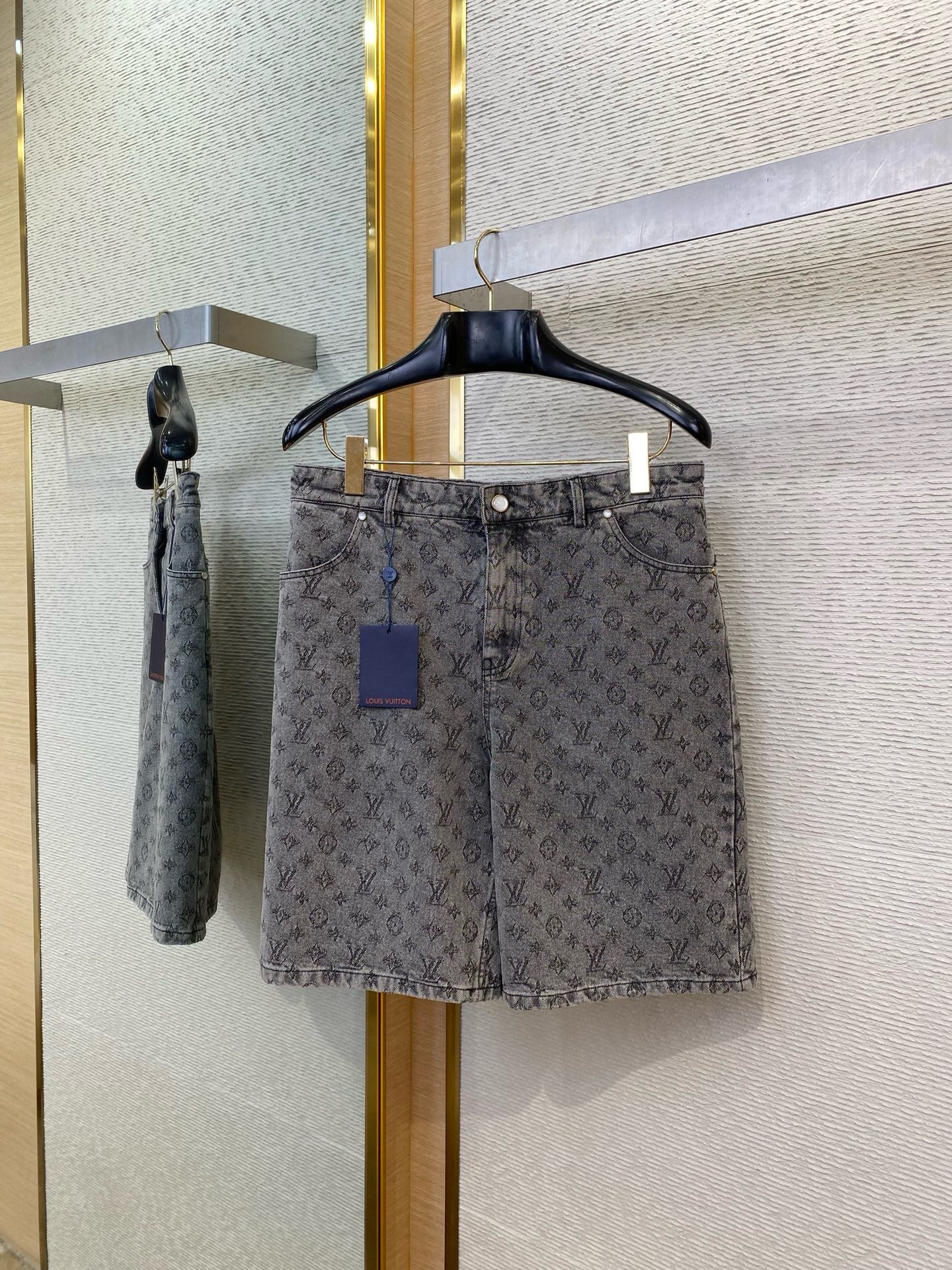 LOU DENIM SHORTS