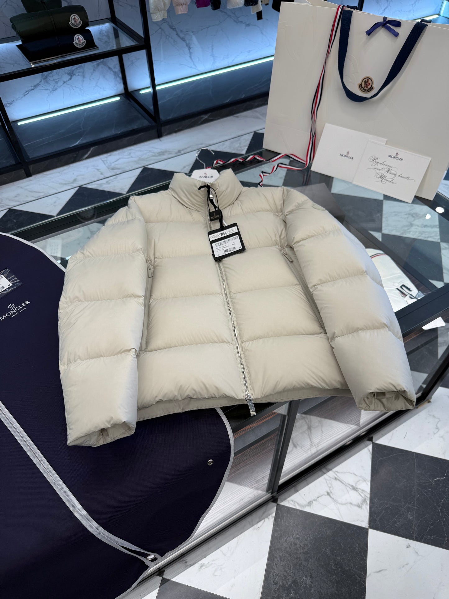 MONC TARN JACKET