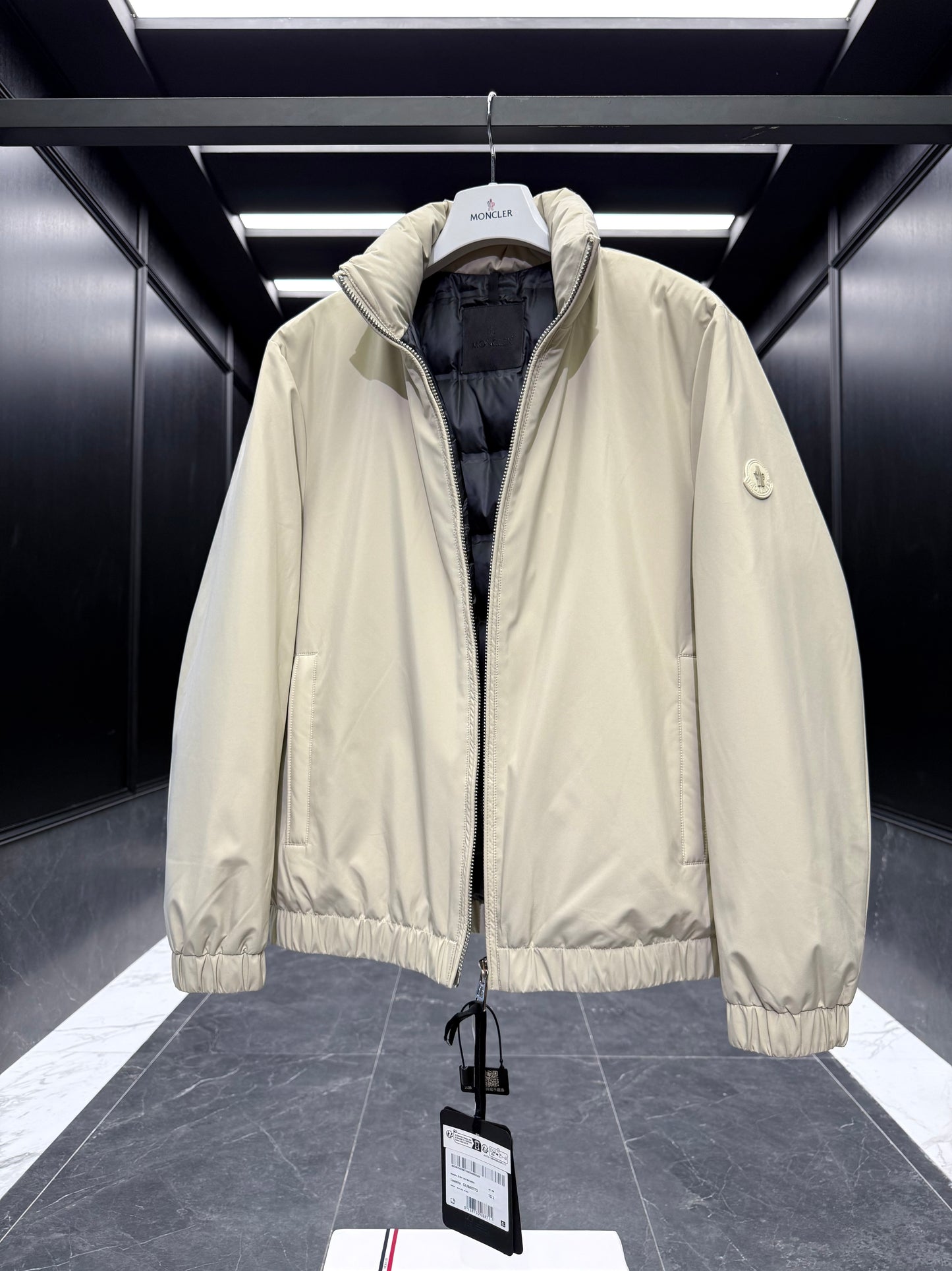 MONC LUSERNA JACKET