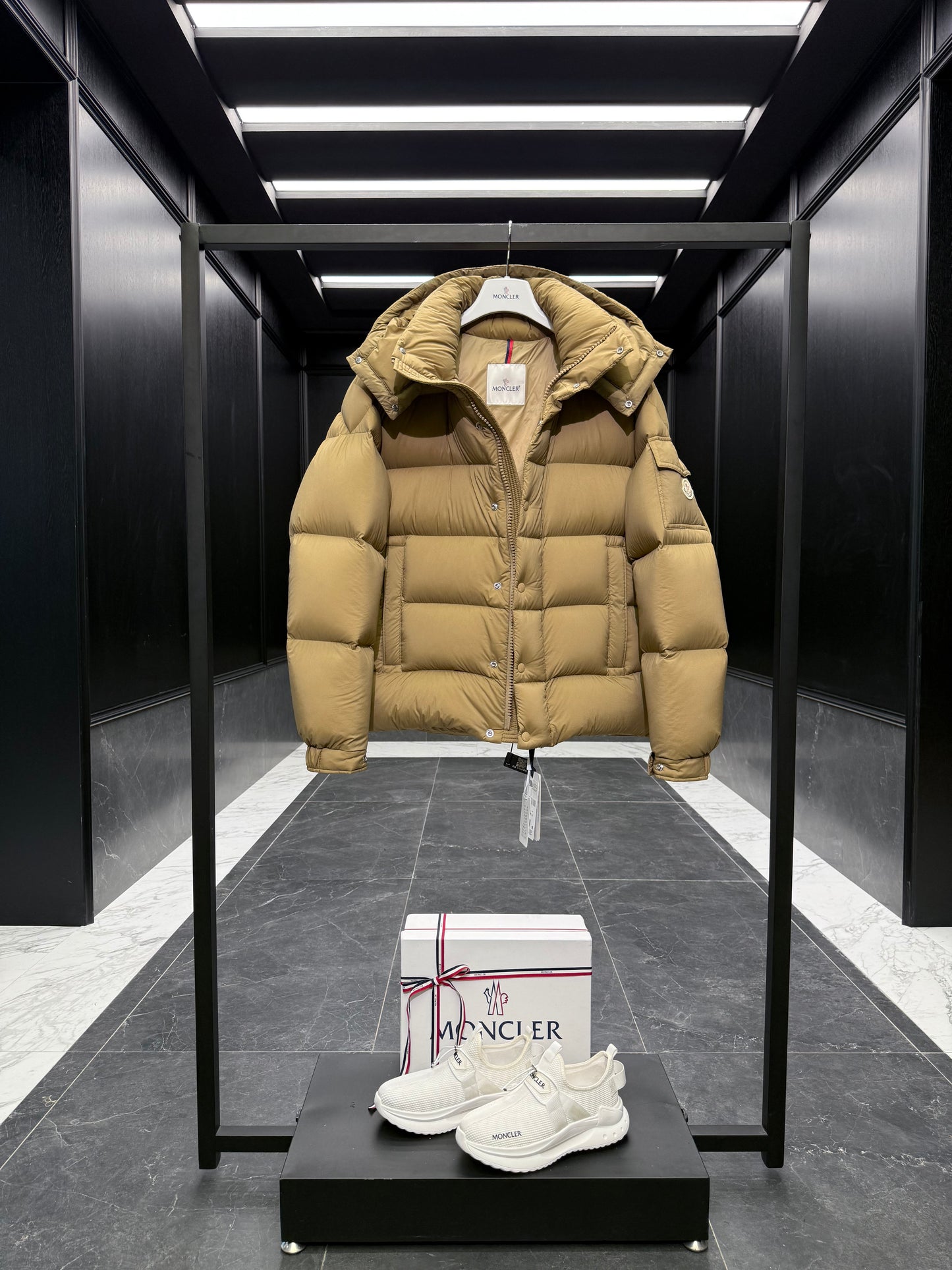 MONC MAYA JACKET