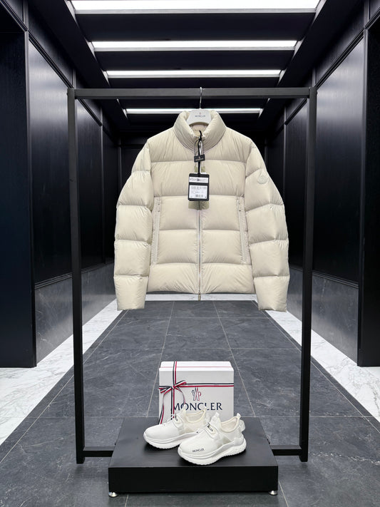MONC TARN JACKET