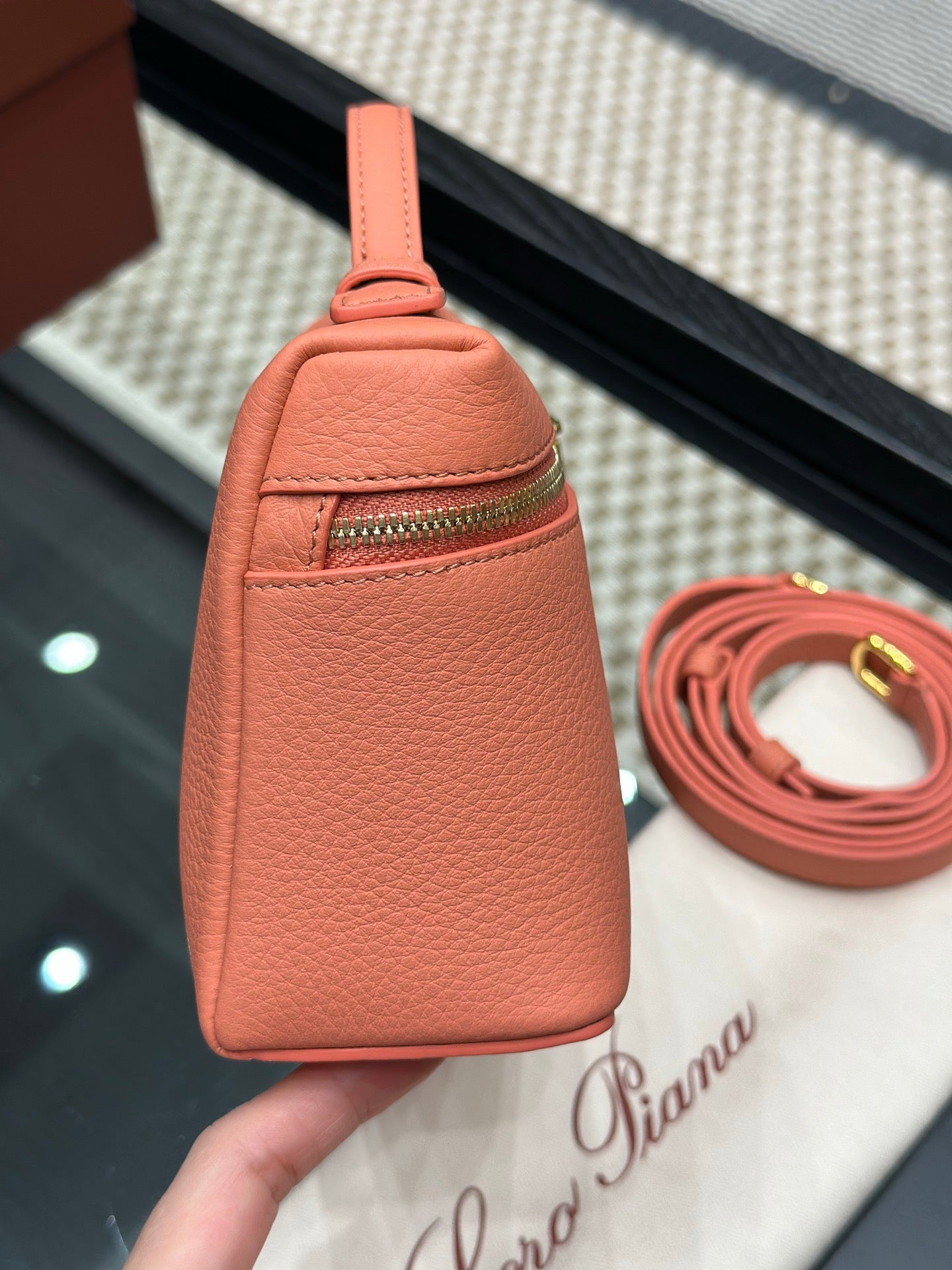 LORO P EXTRA POCKET L19 BAG