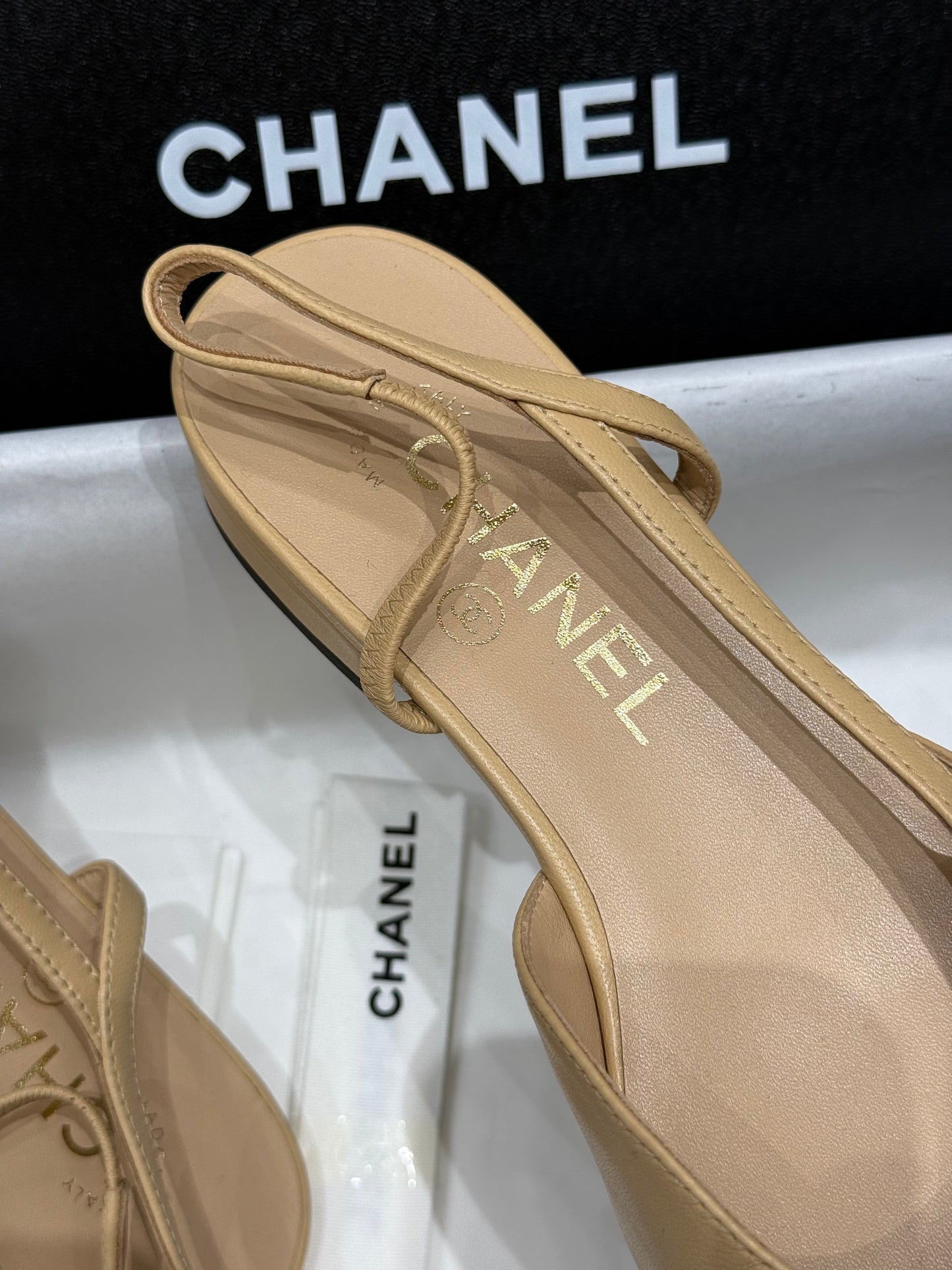 CC SLINGBACK PUMPS